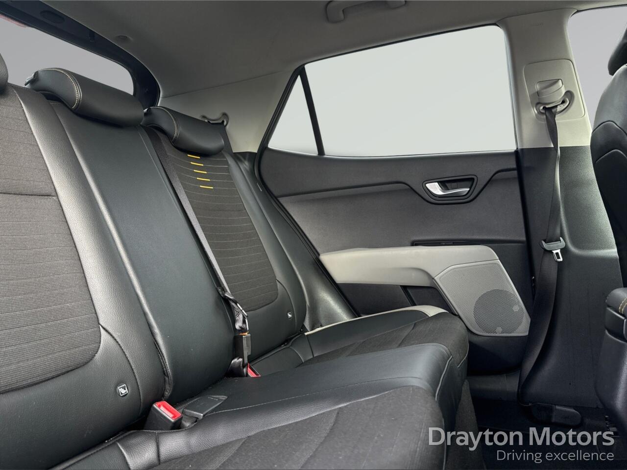 Used Kia Stonic 2023 for sale - 78019804: Photo 17