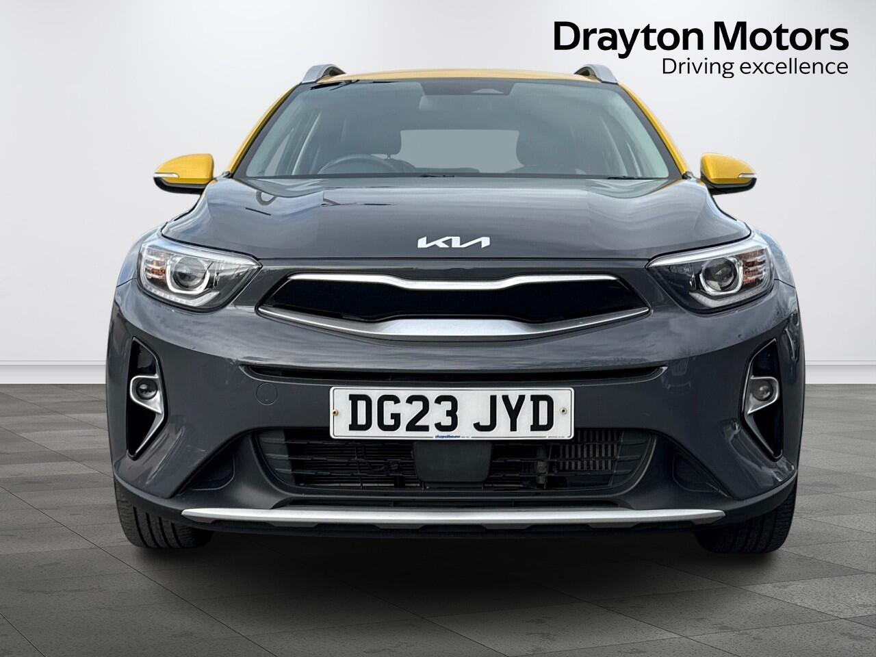 Used Kia Stonic 2023 for sale - 78019804: Photo 3