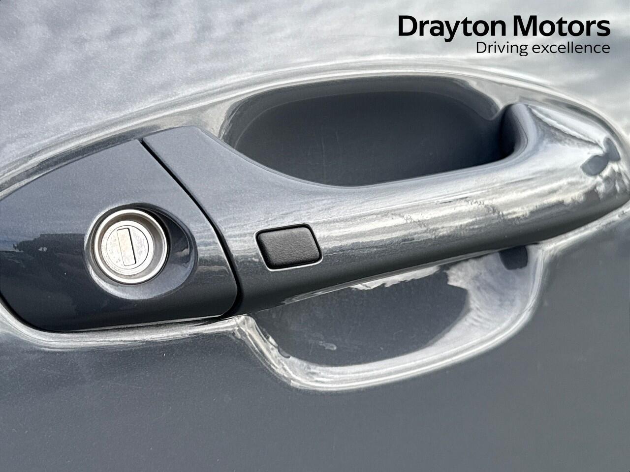 Used Kia Stonic 2023 for sale - 78019804: Photo 48