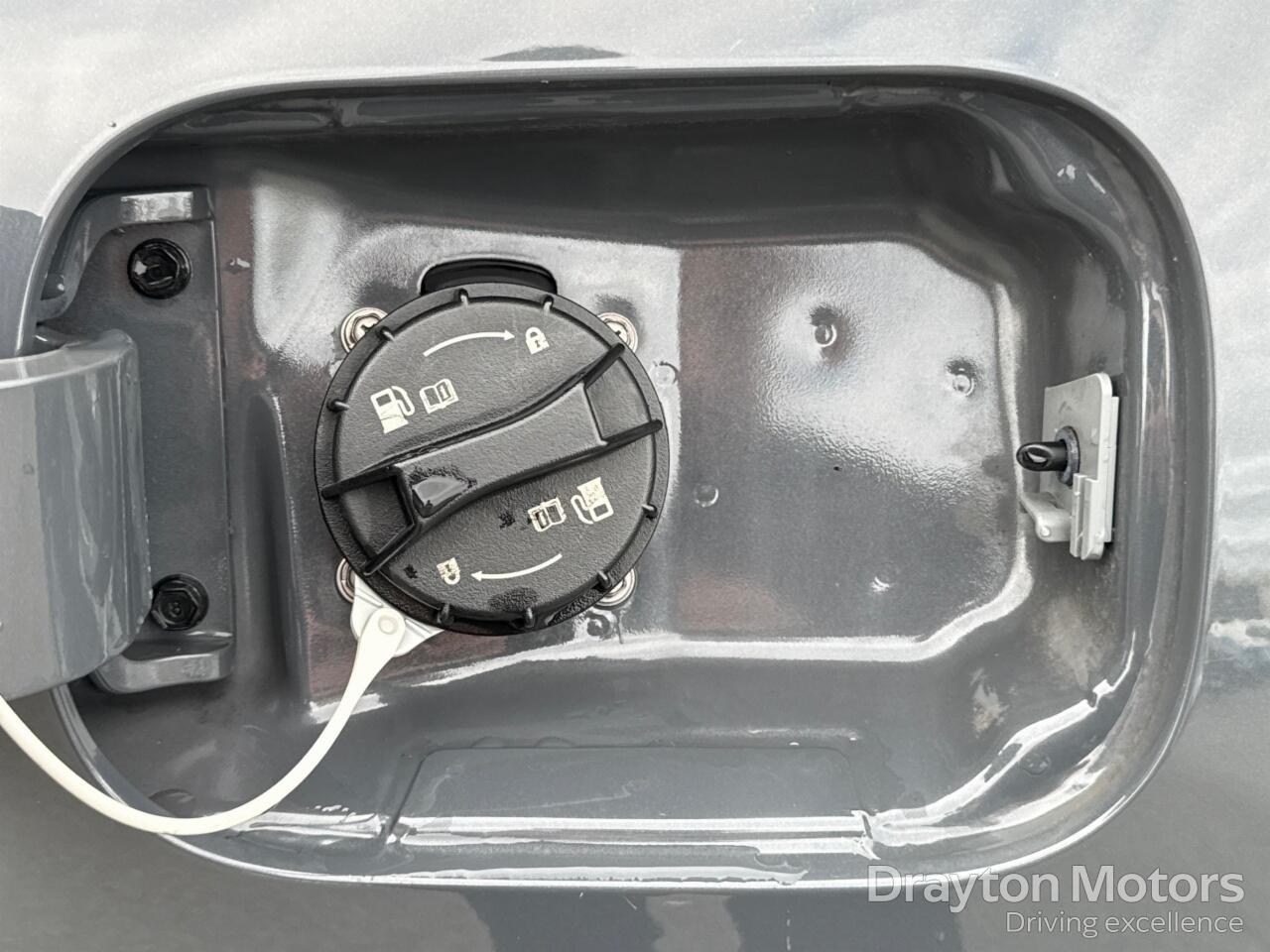 Used Kia Stonic 2023 for sale - 78019804: Photo 51