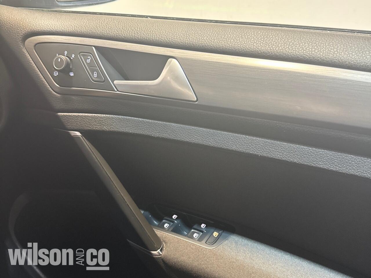 Used Volkswagen Golf 2018 for sale - 77331847: Photo 30