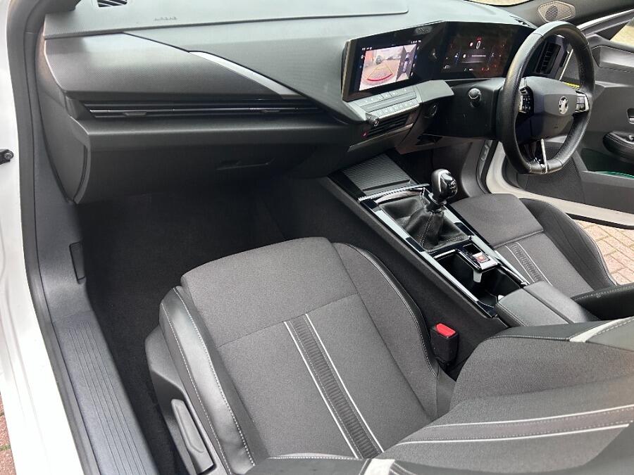 Used Vauxhall Astra 2024 for sale - 77320700: Photo 3