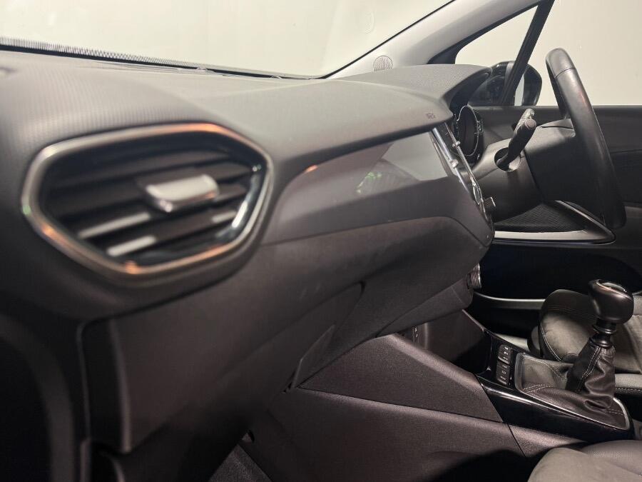 Used Vauxhall Crossland 2023 for sale - 76226659: Photo 18