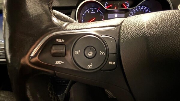 Used Vauxhall Crossland 2021 for sale - 76215274: Photo 30