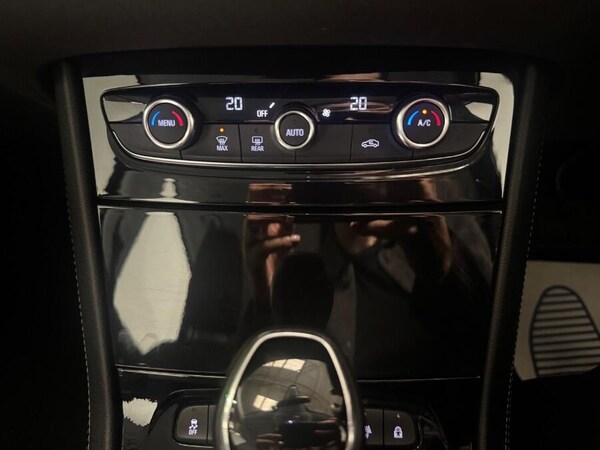 Used Vauxhall Crossland 2021 for sale - 76215274: Photo 41