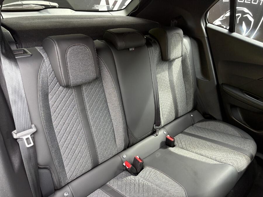 Used Peugeot 2008 2024 for sale - 76936016: Photo 26