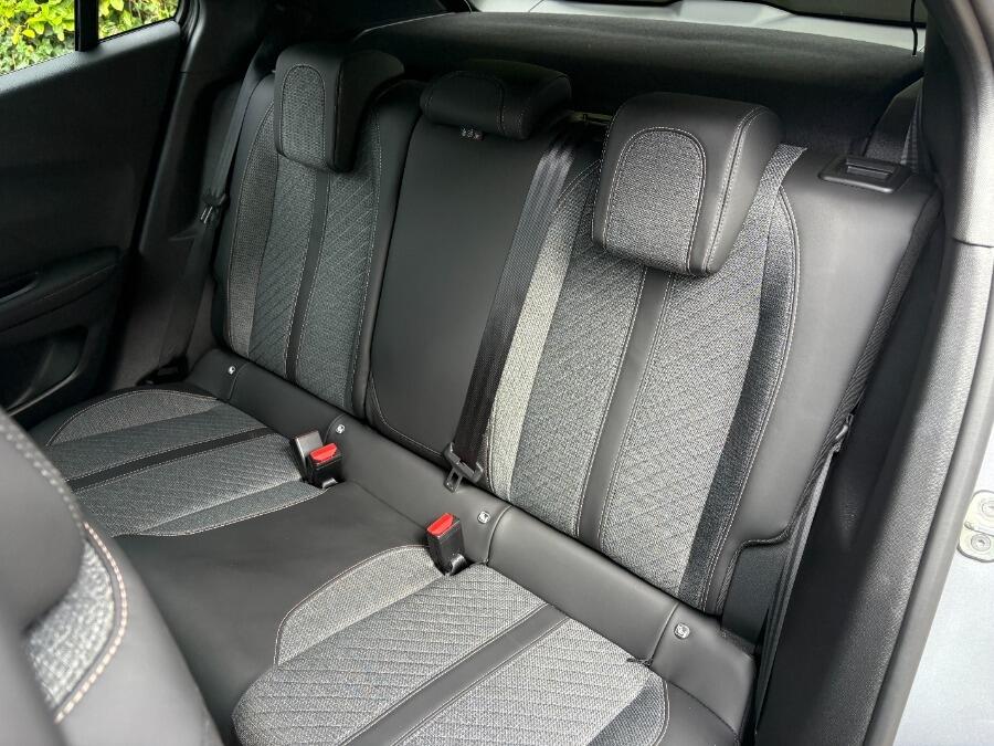 Used Peugeot 2008 2024 for sale - 76936016: Photo 28