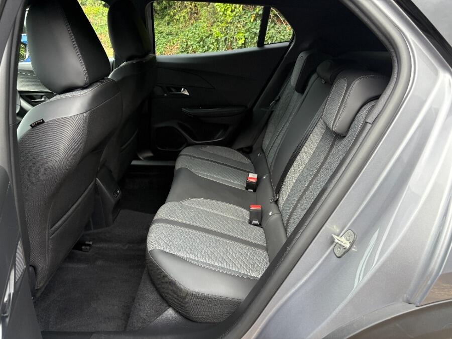 Used Peugeot 2008 2024 for sale - 76936016: Photo 29