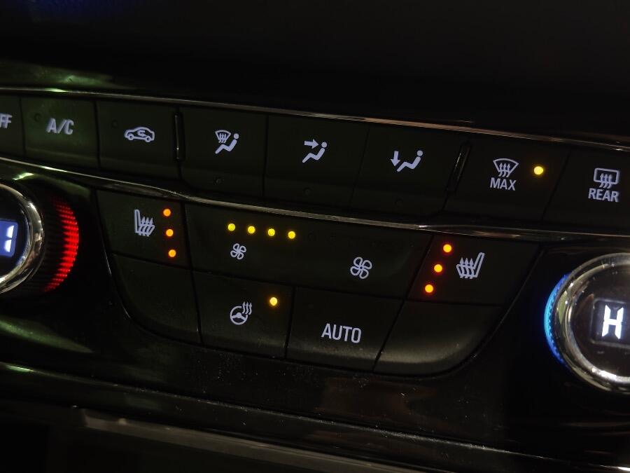 Used Vauxhall Astra 2021 for sale - 76472311: Photo 17