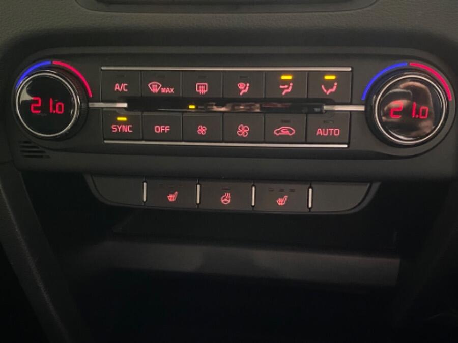 Used Kia Pro Ceed 2023 for sale - 76227859: Photo 32