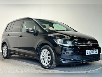 Used Volkswagen Touran 2018 for sale - 75678091: Photo