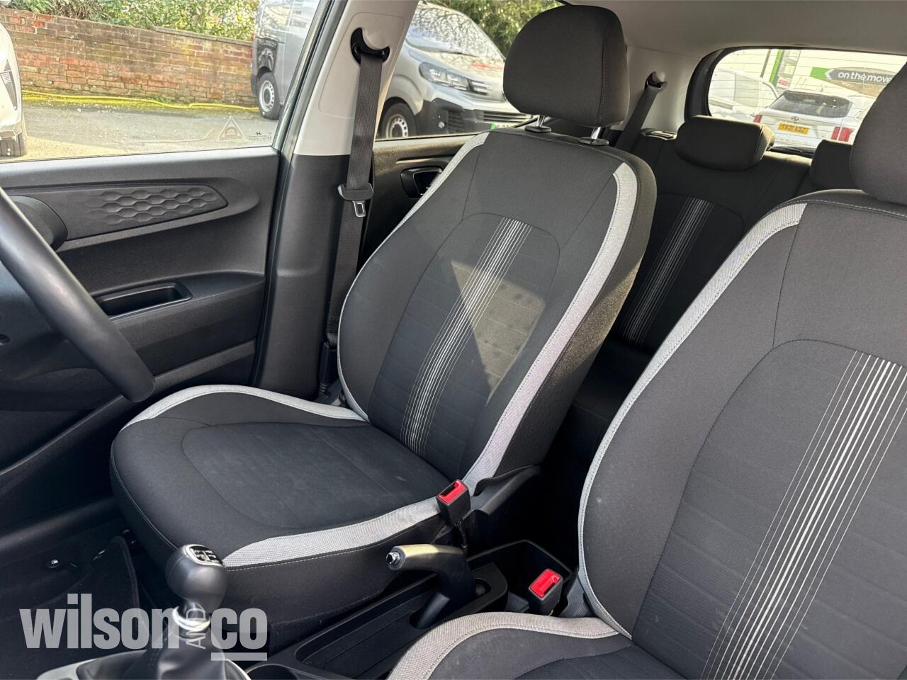 Used Hyundai i10 2023 for sale - 77525036: Photo 33