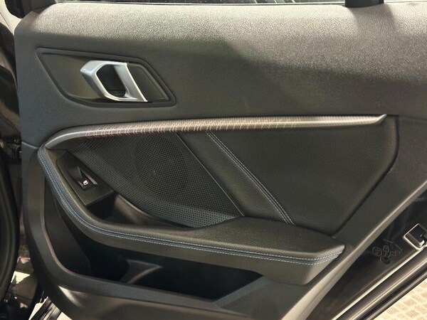 Used BMW 1 Series 2022 for sale - 75965517: Photo 44
