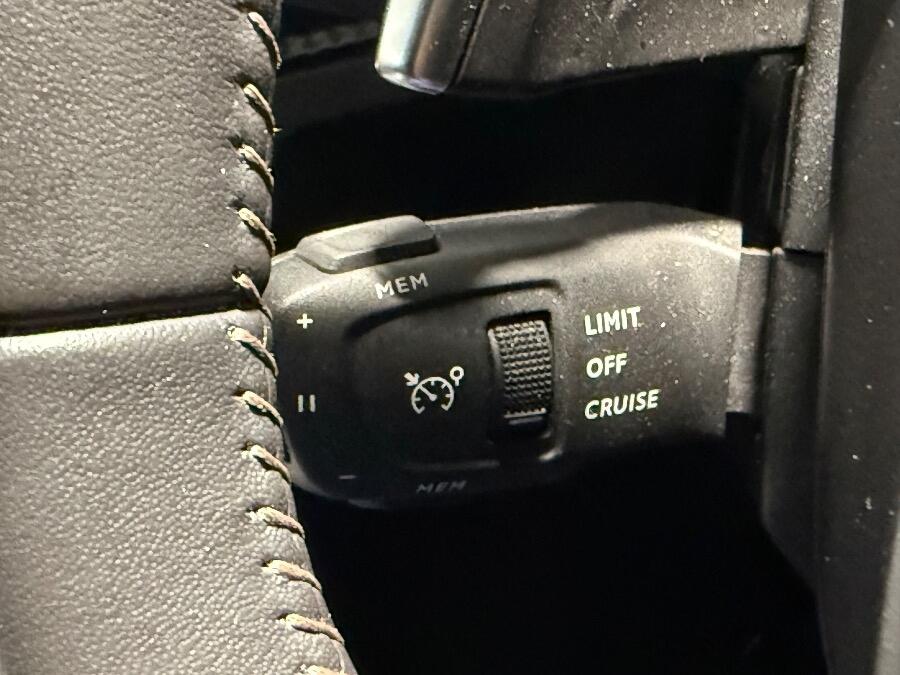 Used Peugeot 5008 2023 for sale - 77331021: Photo 40