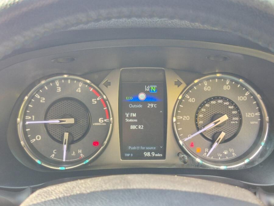 Used Toyota Hilux 2022 for sale - 76936420: Photo 29