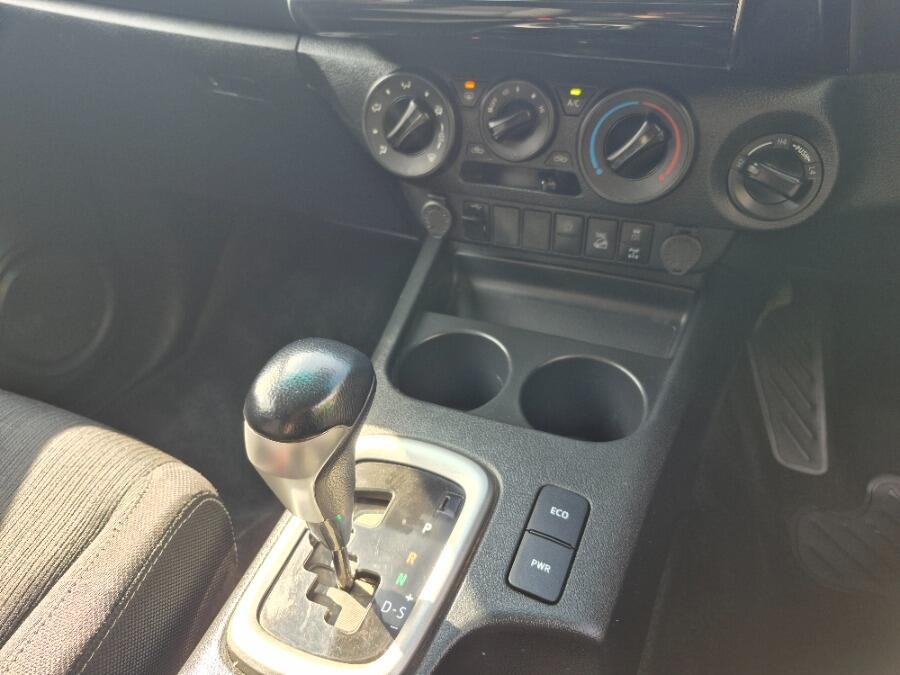 Used Toyota Hilux 2022 for sale - 76936420: Photo 30