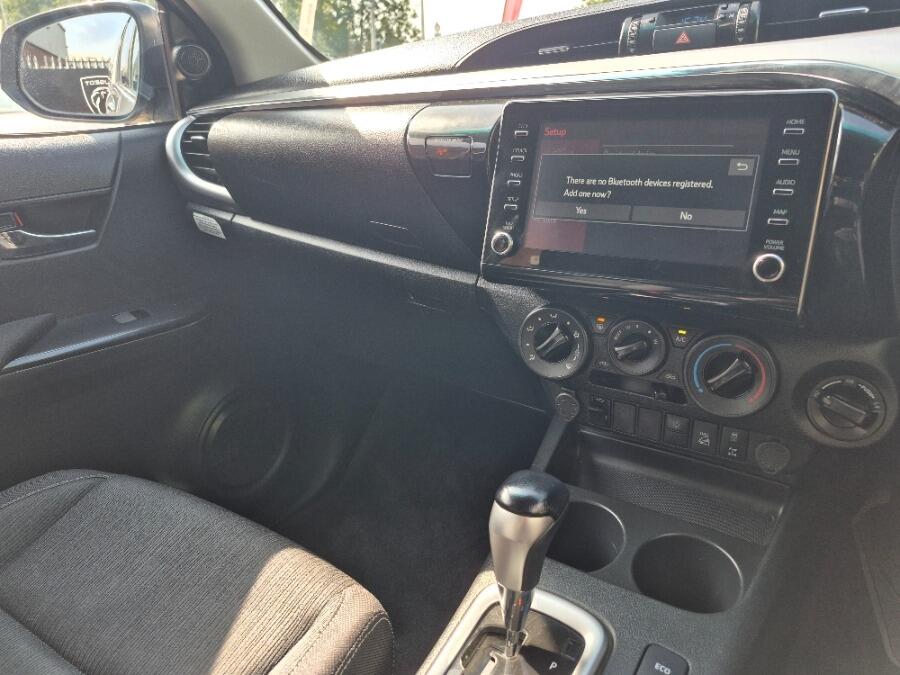 Used Toyota Hilux 2022 for sale - 76936420: Photo 35