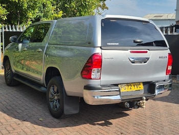 Used Toyota Hilux 2022 for sale - 76936420: Photo
