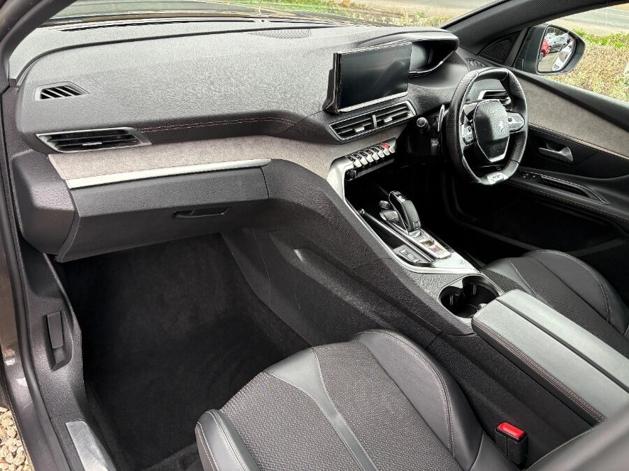 Used Peugeot 3008 2022 for sale - 76936359: Photo 2