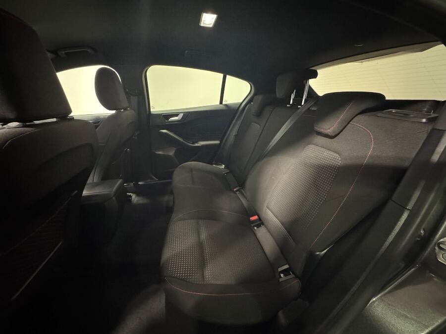 Used Ford Focus 2023 for sale - 76326225: Photo 12