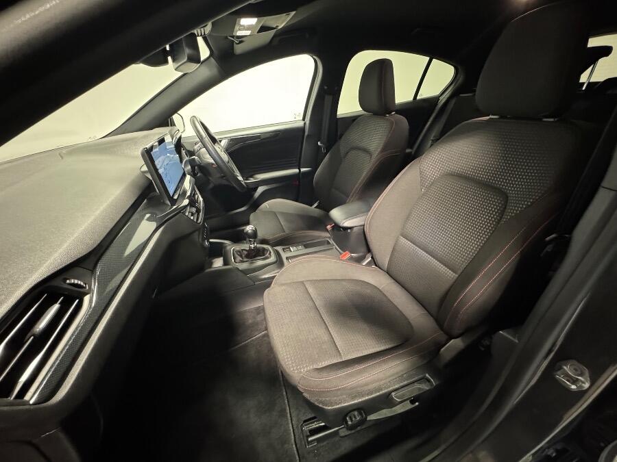 Used Ford Focus 2023 for sale - 76326225: Photo 14