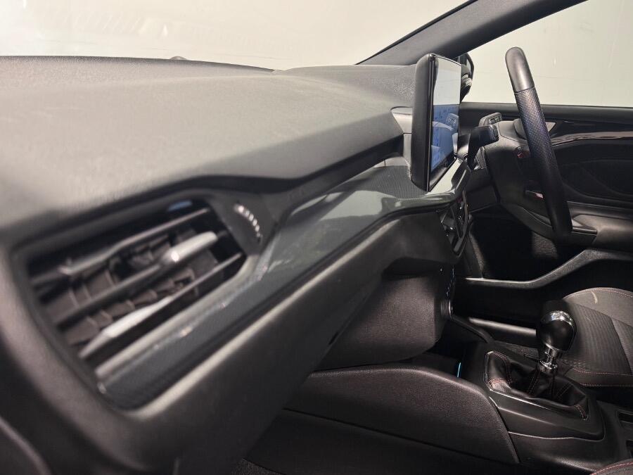 Used Ford Focus 2023 for sale - 76326225: Photo 16