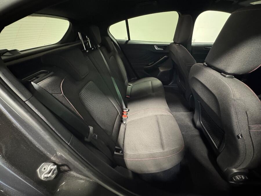 Used Ford Focus 2023 for sale - 76326225: Photo 18