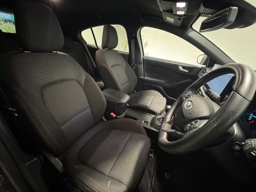 Used Ford Focus 2023 for sale - 76326225: Photo 21