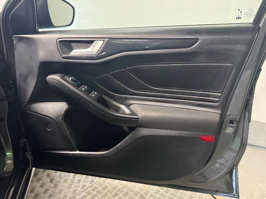 Used Ford Focus 2023 for sale - 76326225: Photo 22