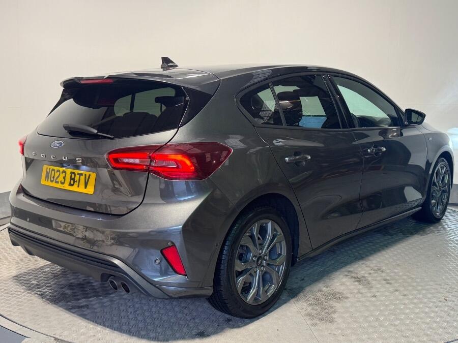 Used Ford Focus 2023 for sale - 76326225: Photo 3