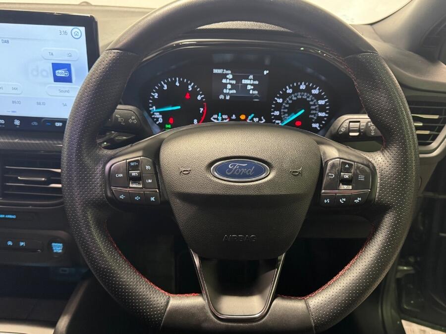 Used Ford Focus 2023 for sale - 76326225: Photo 31