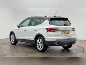 Used SEAT Arona 2023 for sale - 77633139: Photo