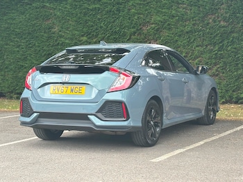 Used Honda Civic 2017 for sale - 79232276: Photo