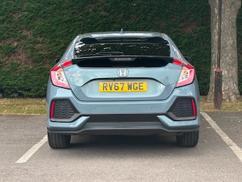 Used Honda Civic 2017 for sale - 79232276: Photo