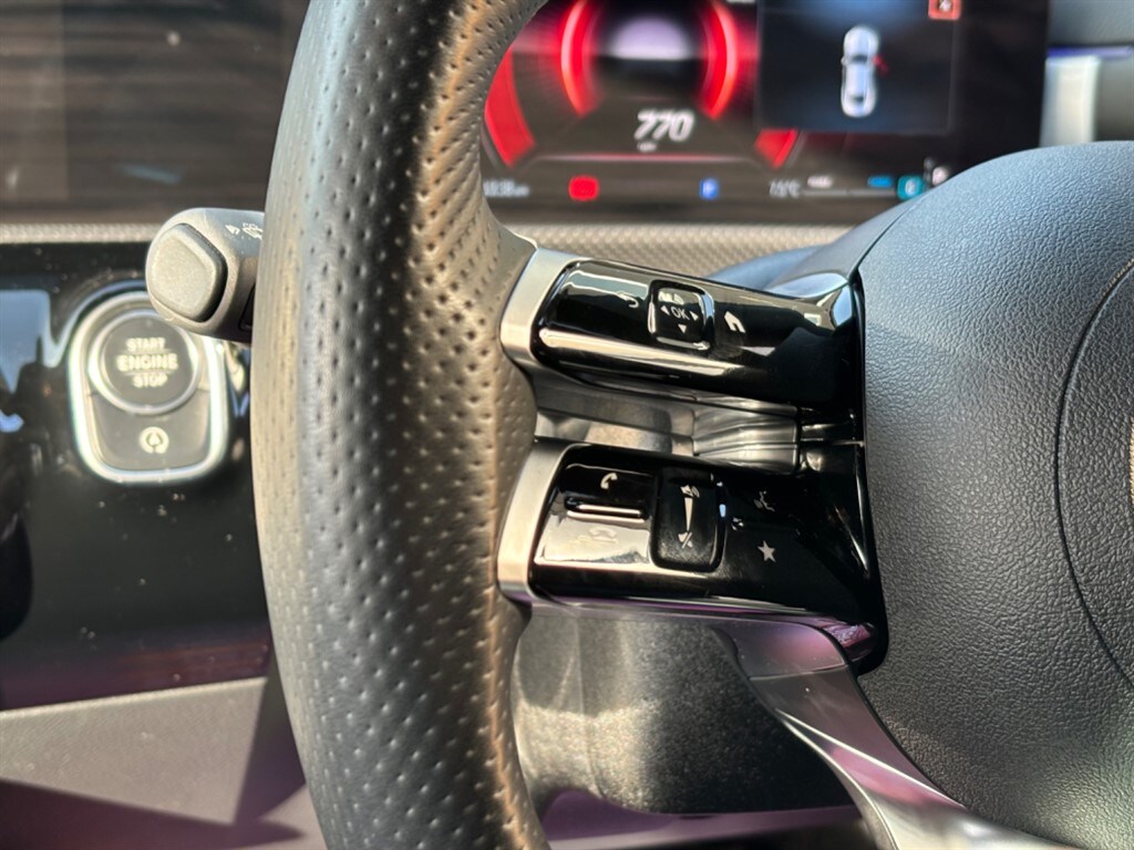 Used Mercedes-Benz CLA 2024 for sale - 76332351: Photo 11