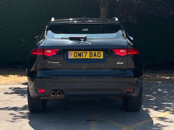 Used Jaguar F-Pace 2017 for sale - 79311853: Photo