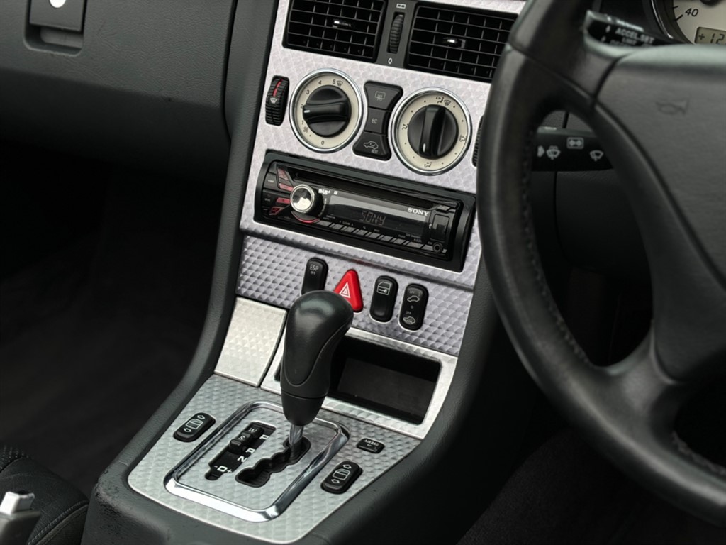 Used Mercedes-Benz SLK 2001 for sale - 76265788: Photo 15