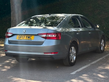 Used Skoda Superb 2017 for sale - 79433796: Photo