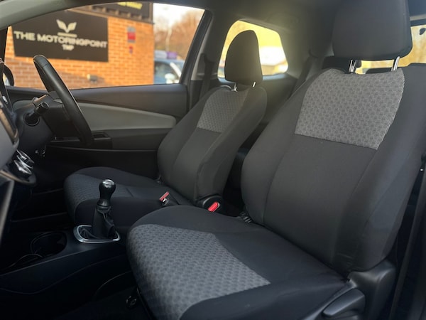 Used Toyota Yaris 2015 for sale - 75571702: Photo 23