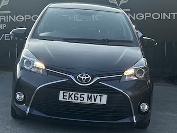 Used Toyota Yaris 2015 for sale - 75571702: Photo
