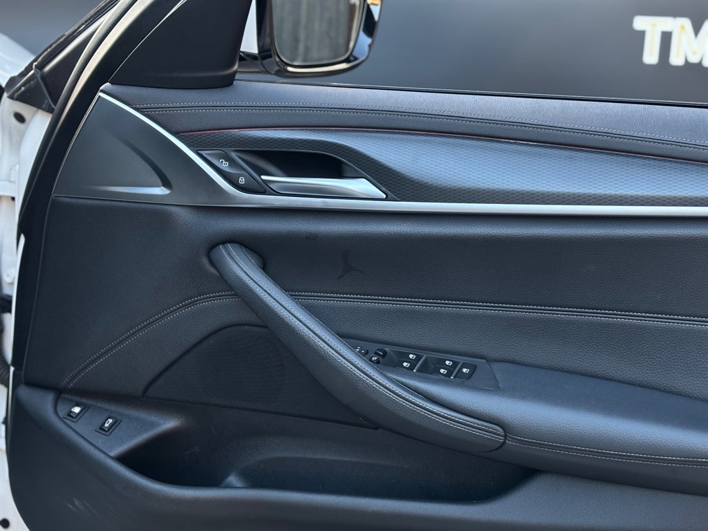 Used BMW 5 Series 2021 for sale - 77106217: Photo 11