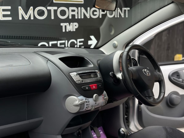 Used Toyota AYGO 2011 for sale - 76265798: Photo 15