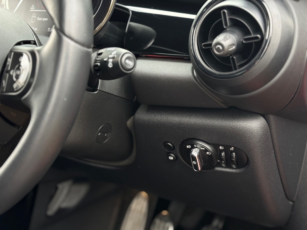 Used MINI Cooper 2021 for sale - 77640991: Photo 22