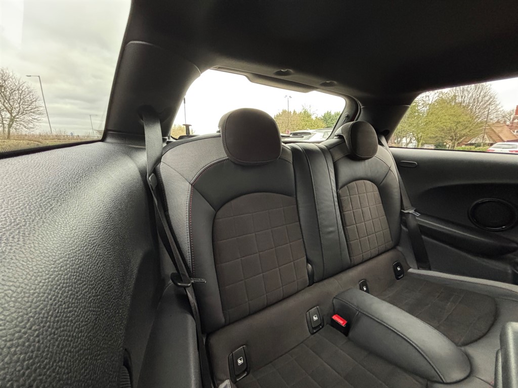 Used MINI Cooper 2021 for sale - 77640991: Photo 32