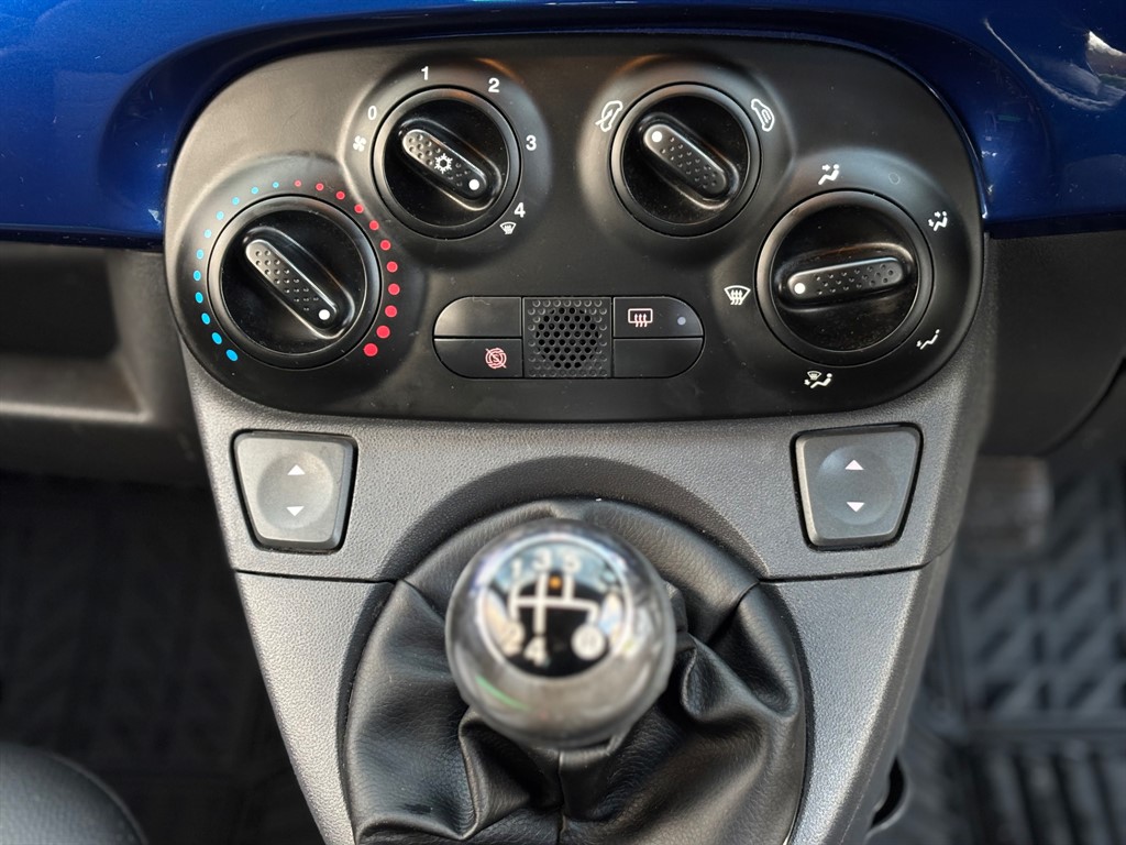 Used Fiat 500 2010 for sale - 77627850: Photo 8