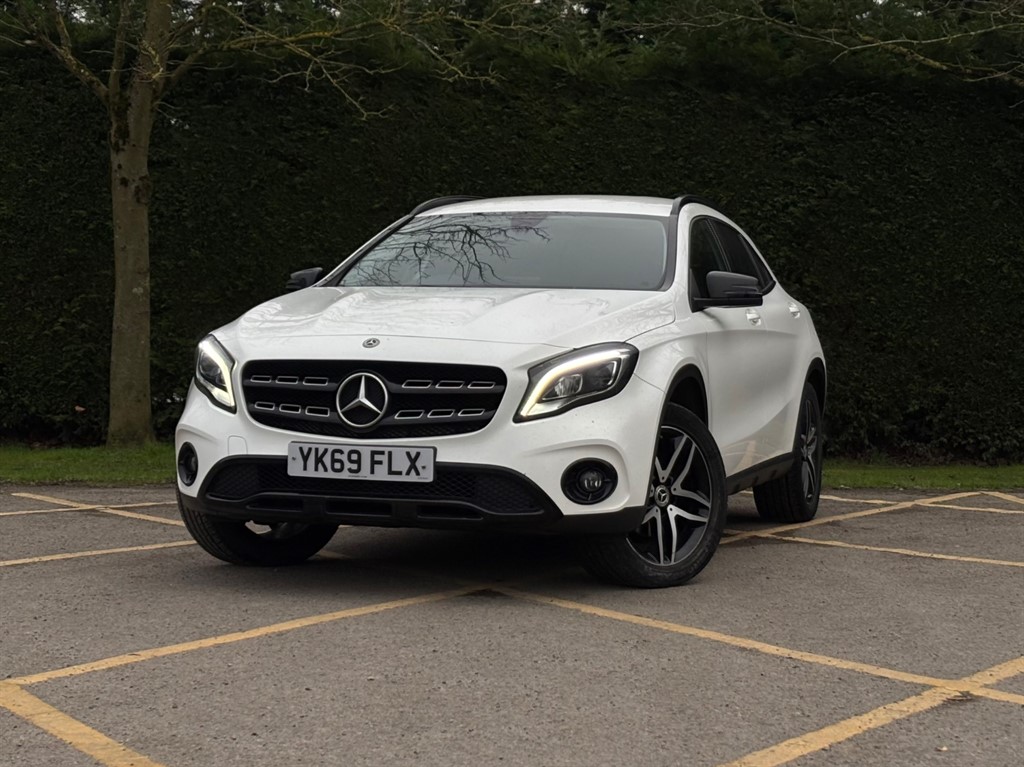 Used Mercedes-Benz GLA 2019 for sale - 77804111: Photo 2