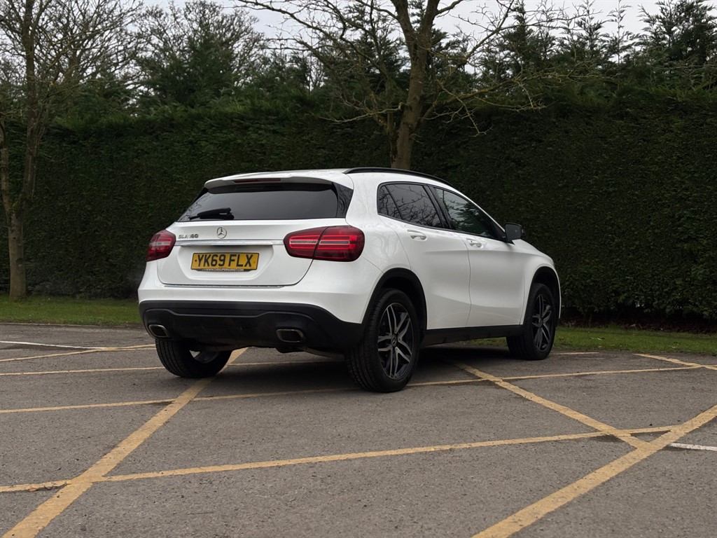 Used Mercedes-Benz GLA 2019 for sale - 77804111: Photo 3
