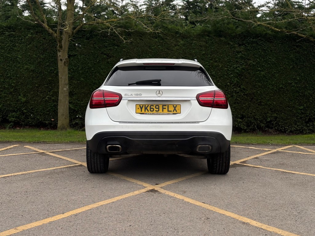 Used Mercedes-Benz GLA 2019 for sale - 77804111: Photo 4