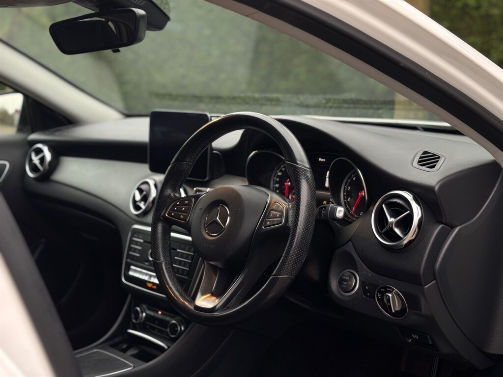 Used Mercedes-Benz GLA 2019 for sale - 77804111: Photo 9