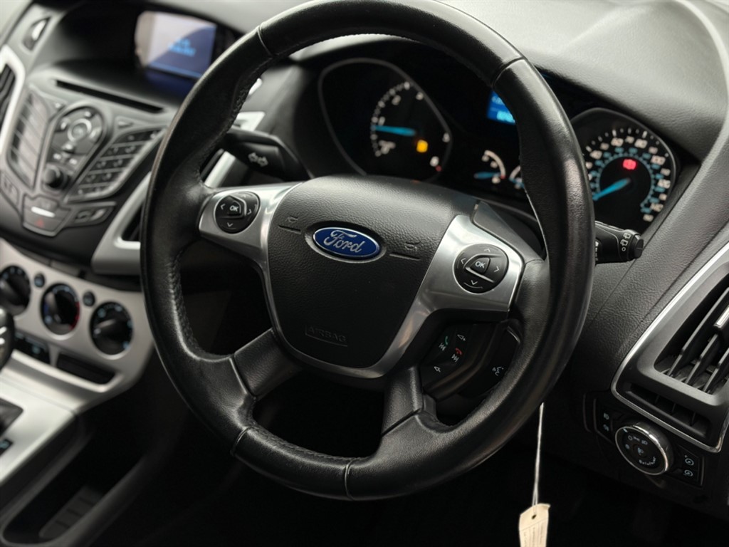 Used Ford Focus 2012 for sale - 76557084: Photo 11